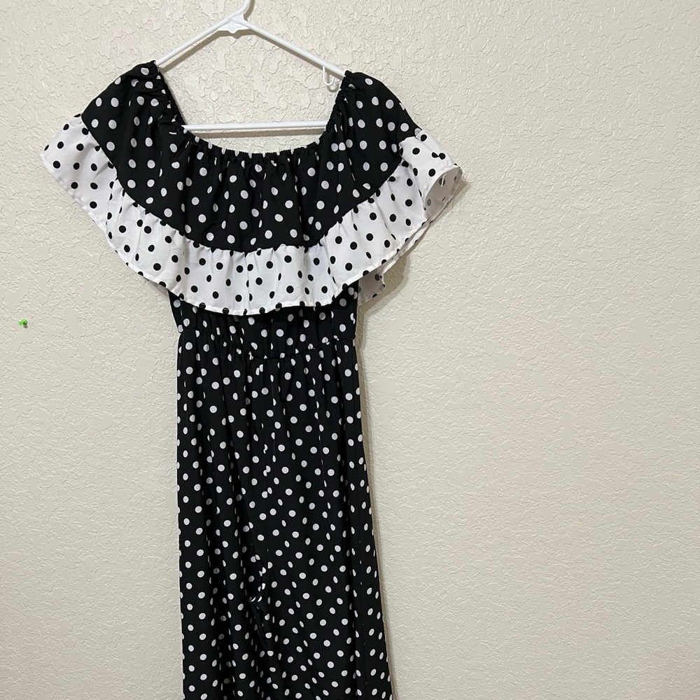 long jumpsuit for women is new but does not have the tag was washed once